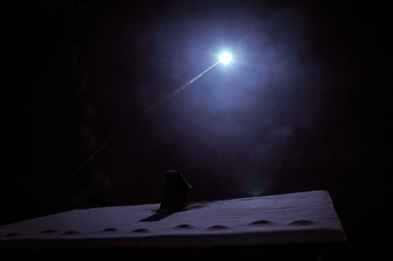 A falsh-rocket looking like a falling star