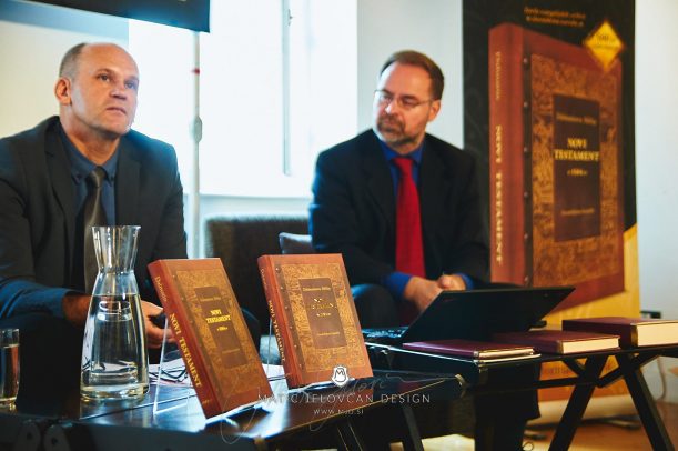 2017 06 14 10.14.39  DSC6569 Web 611x406 - Press Conference: New Edition of the Dalmatin Bible in Slovene